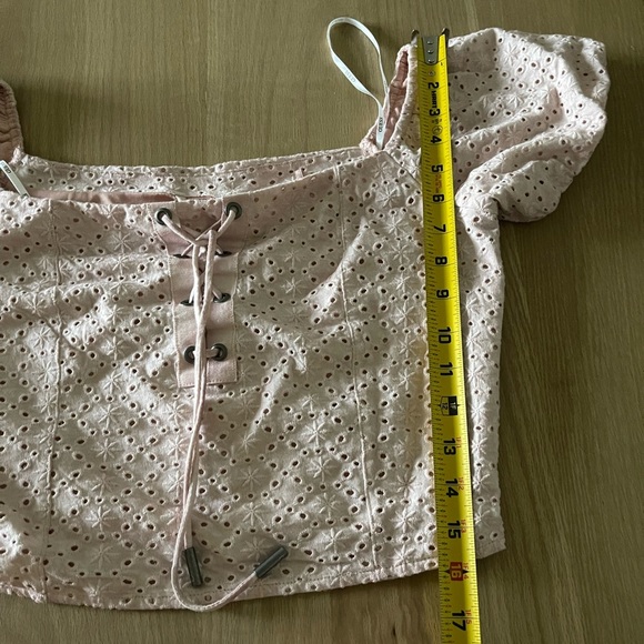 Guess| Beatrix Square Neck Eyelet Crop Top w Puff Sleeve & Tie Detail•••Size M - Picture 16 of 16
